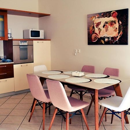 Luxury Seaview Apartment By The Sea Saronida Eksteriør bilde