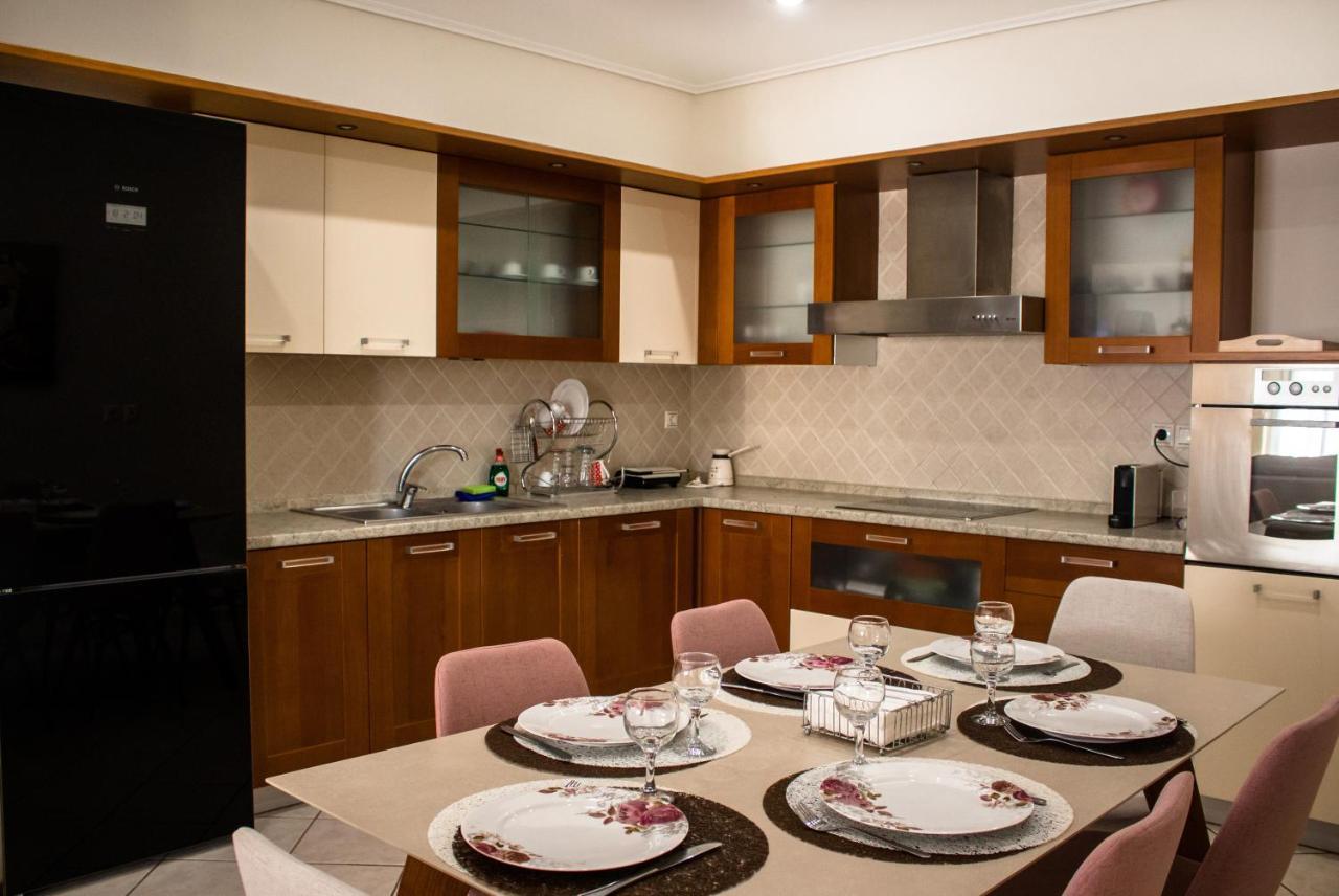 Luxury Seaview Apartment By The Sea Saronida Eksteriør bilde