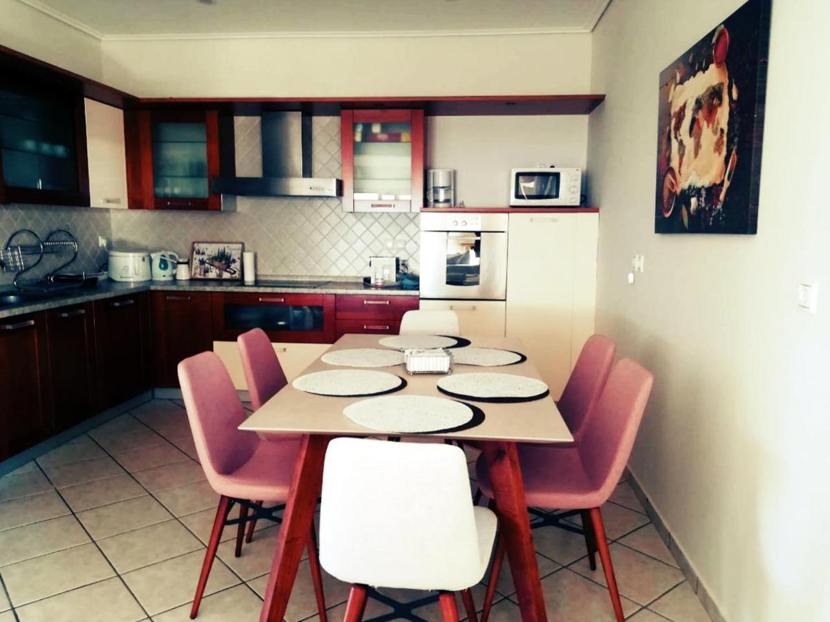 Luxury Seaview Apartment By The Sea Saronida Eksteriør bilde